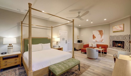 Suite, 1 Bedroom, Roll-in Shower (Mobility & Hearing)