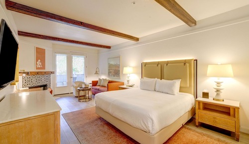 Room, 1 King Bed, Accessible Bathtub (Hearing & Mobility)