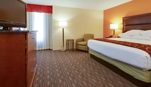 Suite, 1 King Bed with Sofa bed, Refrigerator & Microwave (Oversized Room, Upper Floor)