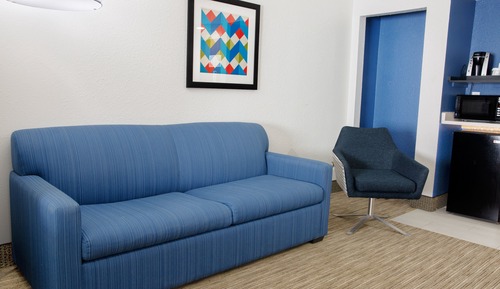 Suite, 1 King Bed (Extra Floor Space)