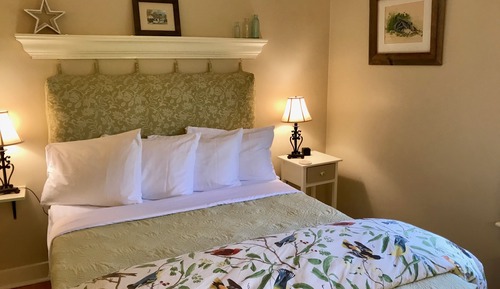 Double Room, Ensuite, Courtyard View (Windham)