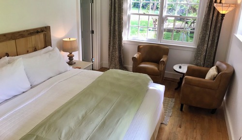 Deluxe Double Room, Ensuite, Courtyard View (Caledonia)