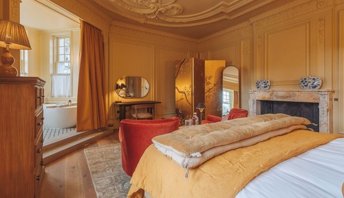 Luxe Suite