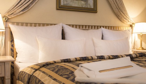 Junior Suite, 1 King Bed