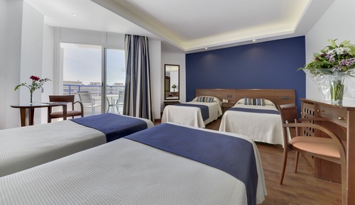 Quadruple Room (4 adults)