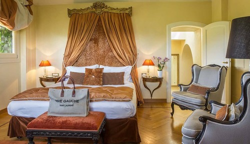 Signature Suite