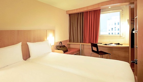 Standard Room, 2 Twin Beds