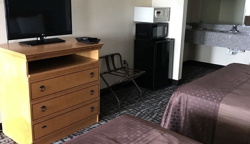 Basic Room, 2 Queen Beds