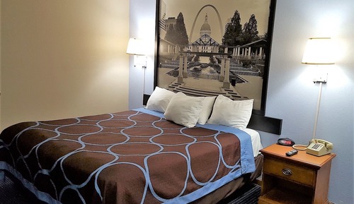 Standard Room, 1 King Bed
