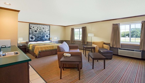 Studio Suite, 1 King Bed, Non Smoking