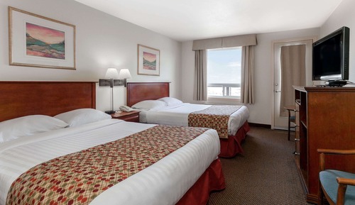 Room, 2 Queen Beds, Non Smoking, Ocean View