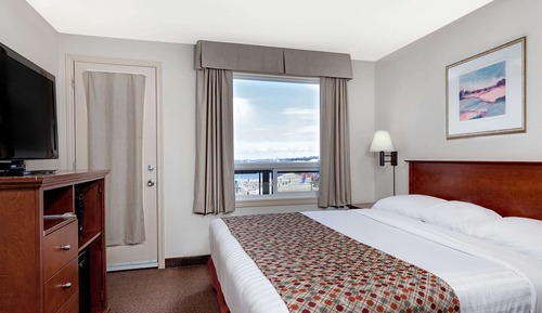 Deluxe Suite, 1 Queen Bed, Non Smoking