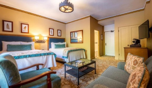 Classic Double Room, 2 Double Beds, Mountain View