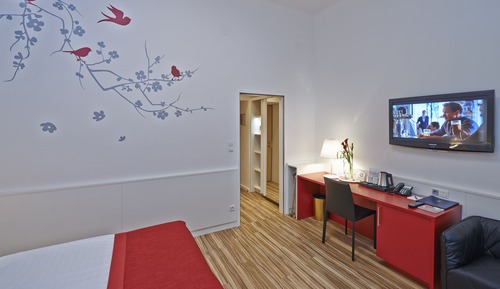 Superior Double Room, Balcony, Garden View