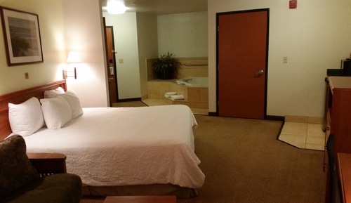 Oceanfront Spa Tub King Studio Suite