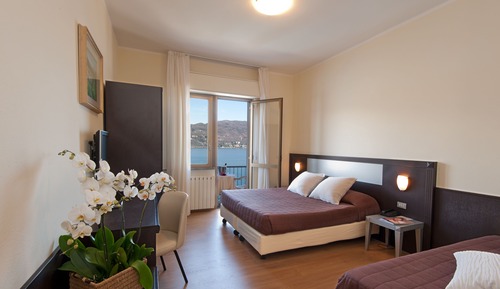 Superior Quadruple Room, Lake View