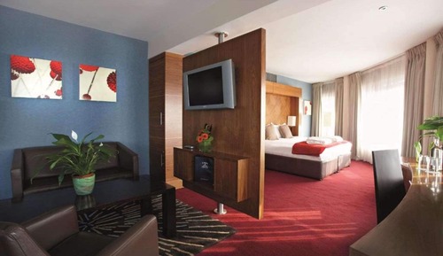 Suite, 1 King Bed, Non Smoking