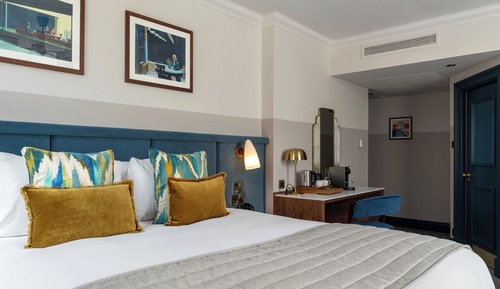 Deluxe Superior King Size