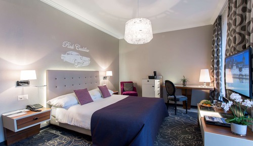 Deluxe Double Room Lake View