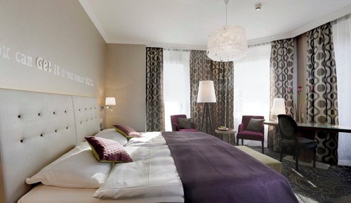 Deluxe Triple Room, City View