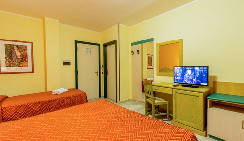 Classic Triple Room