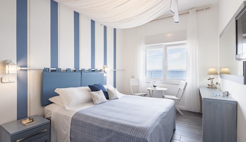 Superior Double or Twin Room, Sea View