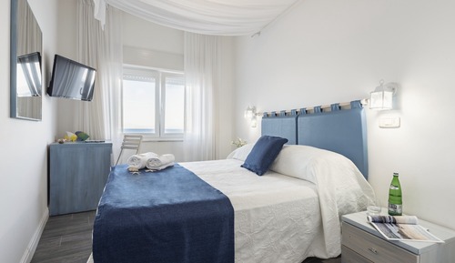 Classic Double or Twin Room, Sea View