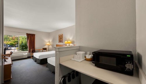 Room, 2 Queen Beds, Accessible, Non Smoking