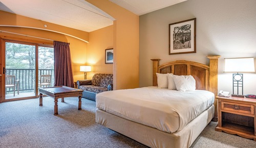 Junior Suite, 2 Queen Beds, Non Smoking, River View (Condo)