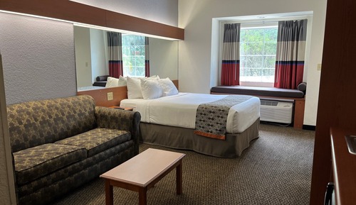 Studio Suite, 1 Queen Bed, Non Smoking