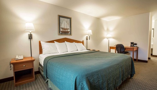 Standard Room, 1 King Bed, Accessible, Non Smoking