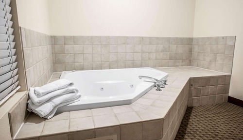 Deluxe Room, 1 King Bed with Sofa bed, Non Smoking