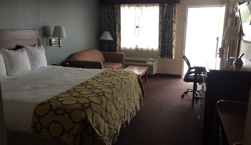 Suite, 1 King Bed, Non Smoking
