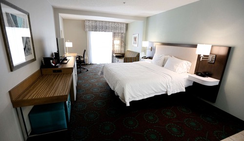 Room, 1 King Bed, Jetted Tub (Waterfront)