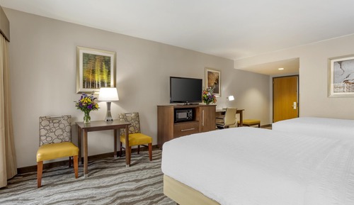 Suite, 2 Queen Beds, Non Smoking, River View
