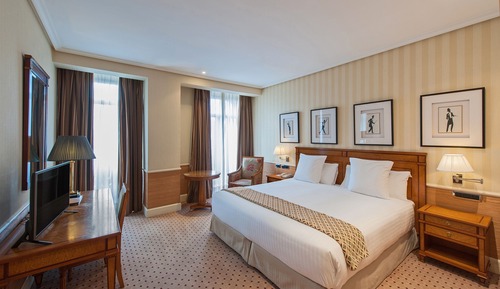 Standard Room, 1 Double or 2 Twin Beds