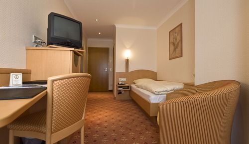 Standard Single Room