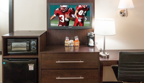 Suite, 1 King Bed (Smoke Free)