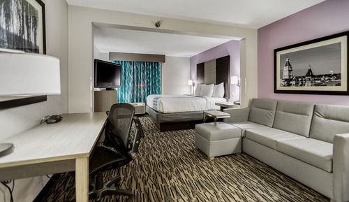 Deluxe Room, 1 King Bed, Non Smoking