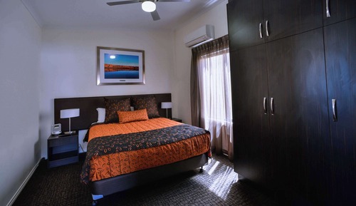 Executive Suite, 1 King Bed, Non Smoking