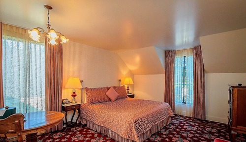 Standard Room, 1 King Bed, Accessible, Garden View (Garden View - Accessible)