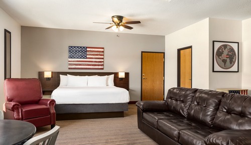 Studio Suite, 1 King Bed, Non Smoking