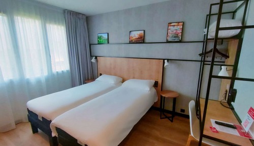 Standard Room, 2 Twin Beds