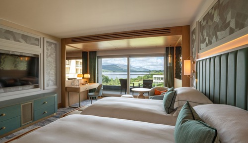 Premier Lakeview Twin Room