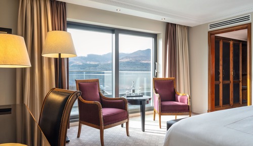 Lakeview Family Suite