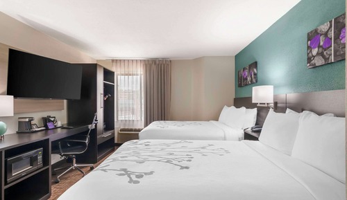 Standard Room, 2 Double Beds, Non Smoking