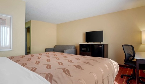 Suite, 1 King Bed, Non Smoking