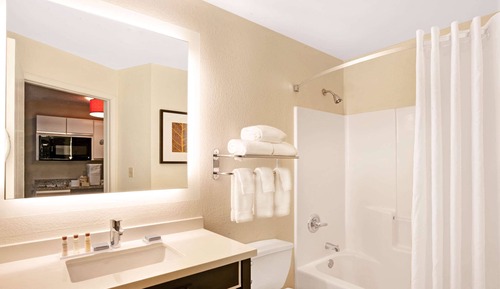 Suite, 1 Queen Bed with Sofa bed, Non Smoking
