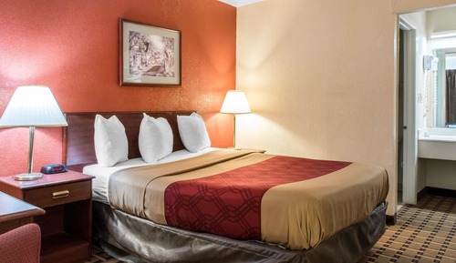 Standard Room, 1 Queen Bed, Non Smoking