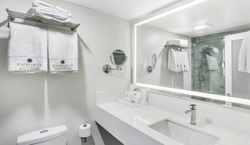 Suite, 1 King Bed, Non Smoking